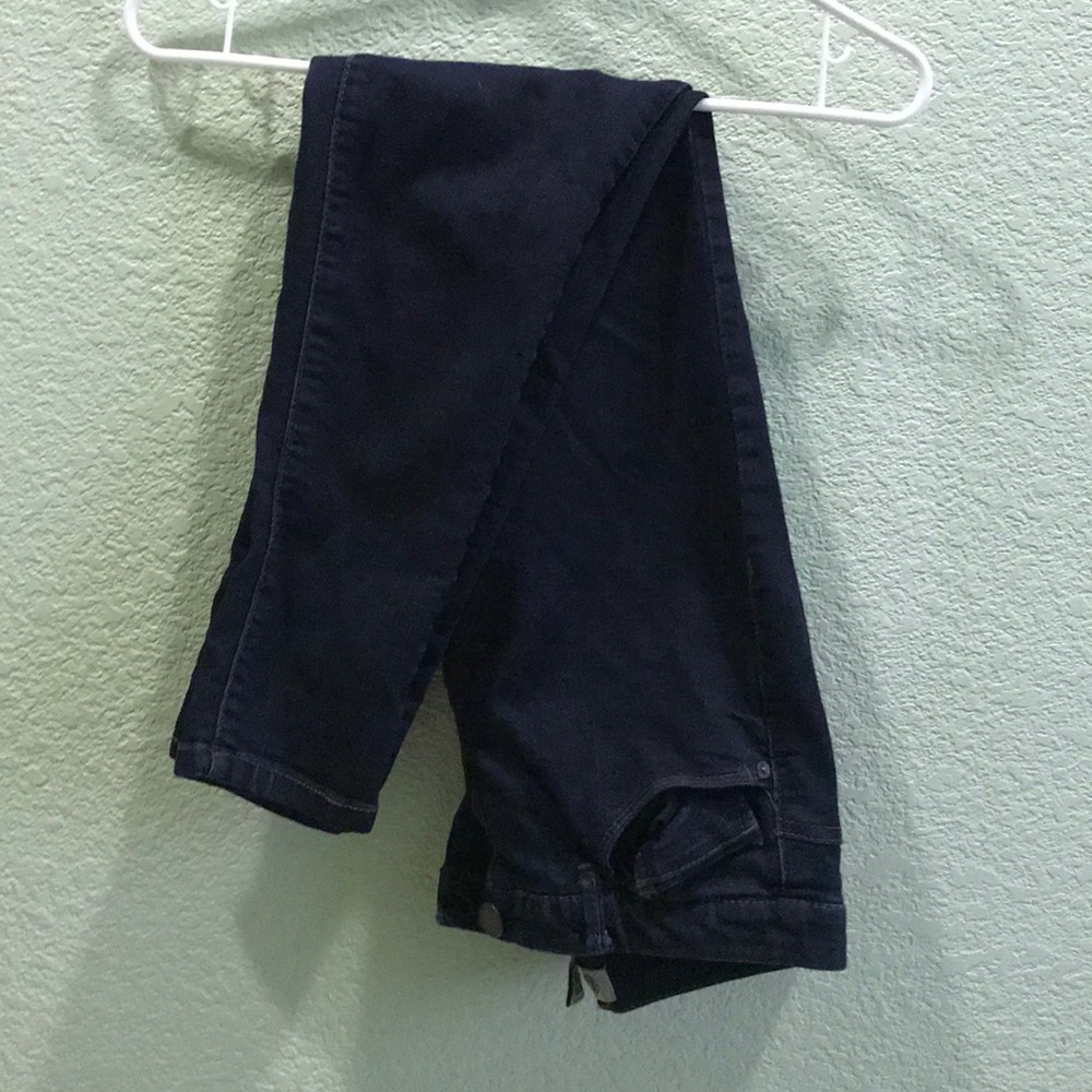 Comfortable jean for 1st term pregnancy